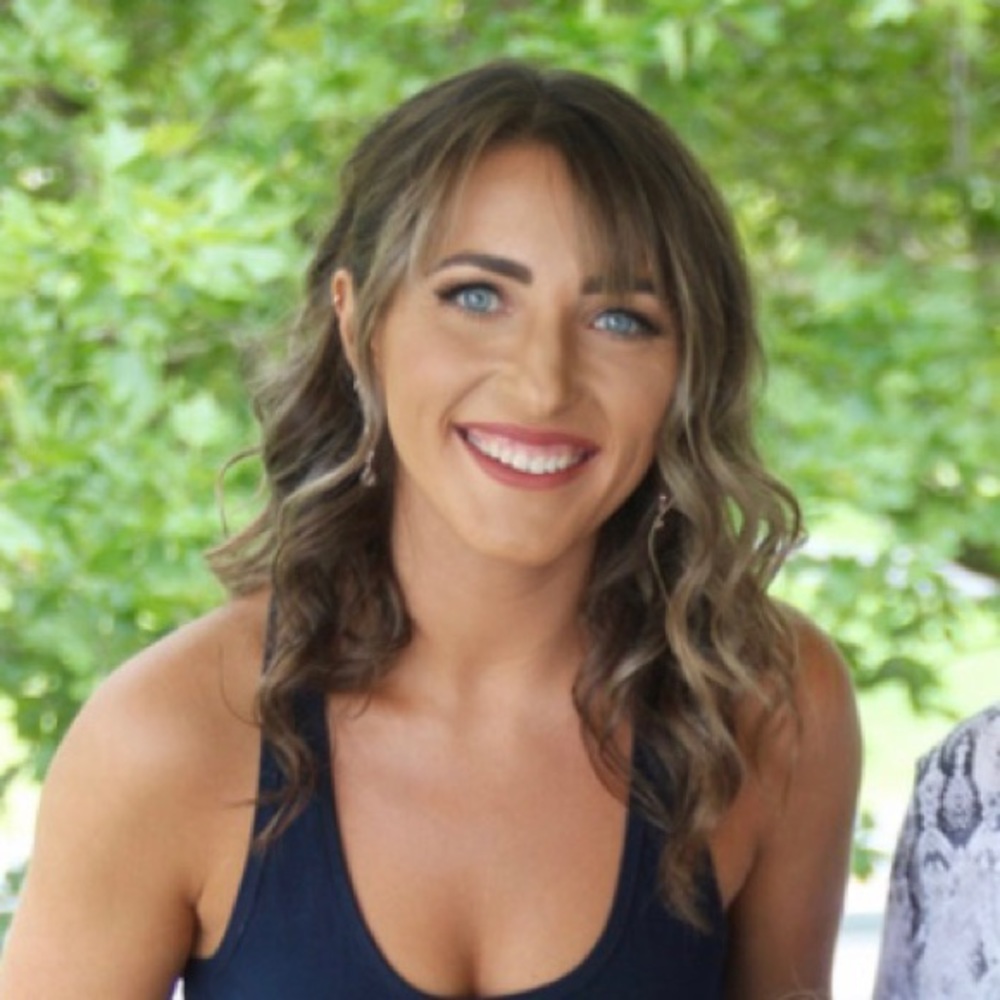 Meet your Posher, Christina